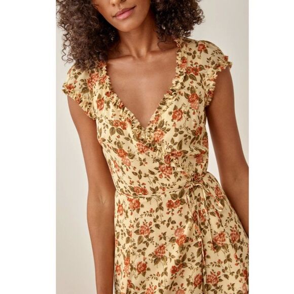 Reformation Gwenyth Floral Wrap Dress - Picture 3 of 4